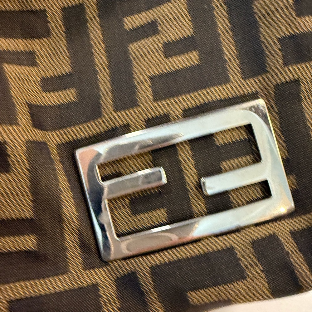 FENDI Zucca Canvas Tote Bag Khaki Brown | Preloved Great Condition - Picture 4 of 14